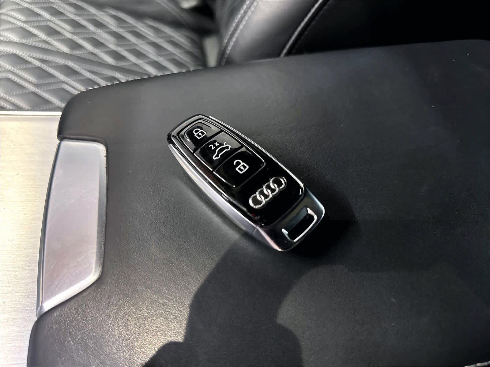 Used 2020 Audi S6 Premium Plus w/ S Sport Package AWD/4WD image 12