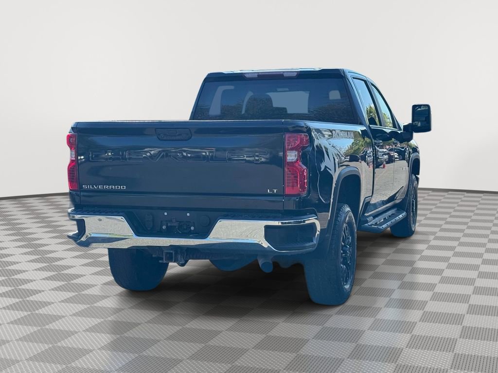 Used 2022 Chevrolet Silverado 3500 LT w/ Convenience Package AWD/4WD image 4