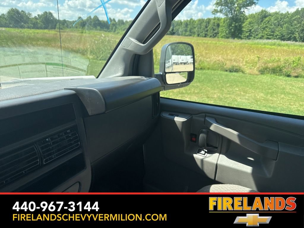 New 2025 Chevrolet Express 2500 Work Van w/ Driver Convenience Package image 19