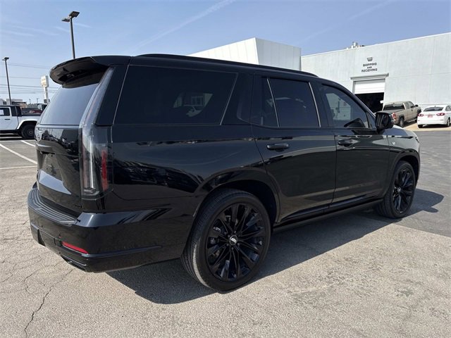 Used 2025 Cadillac Escalade Sport Platinum w/ LPO, ONYX Package image 5