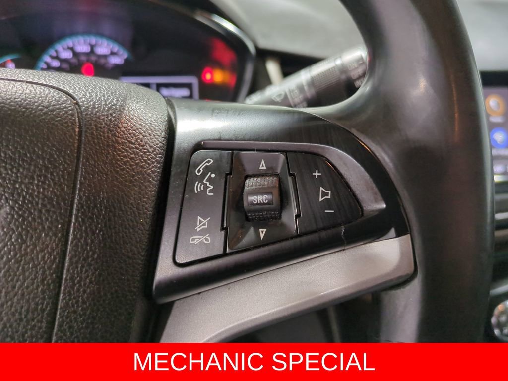 Used 2018 Chevrolet Trax LT w/ LT Convenience Package image 24