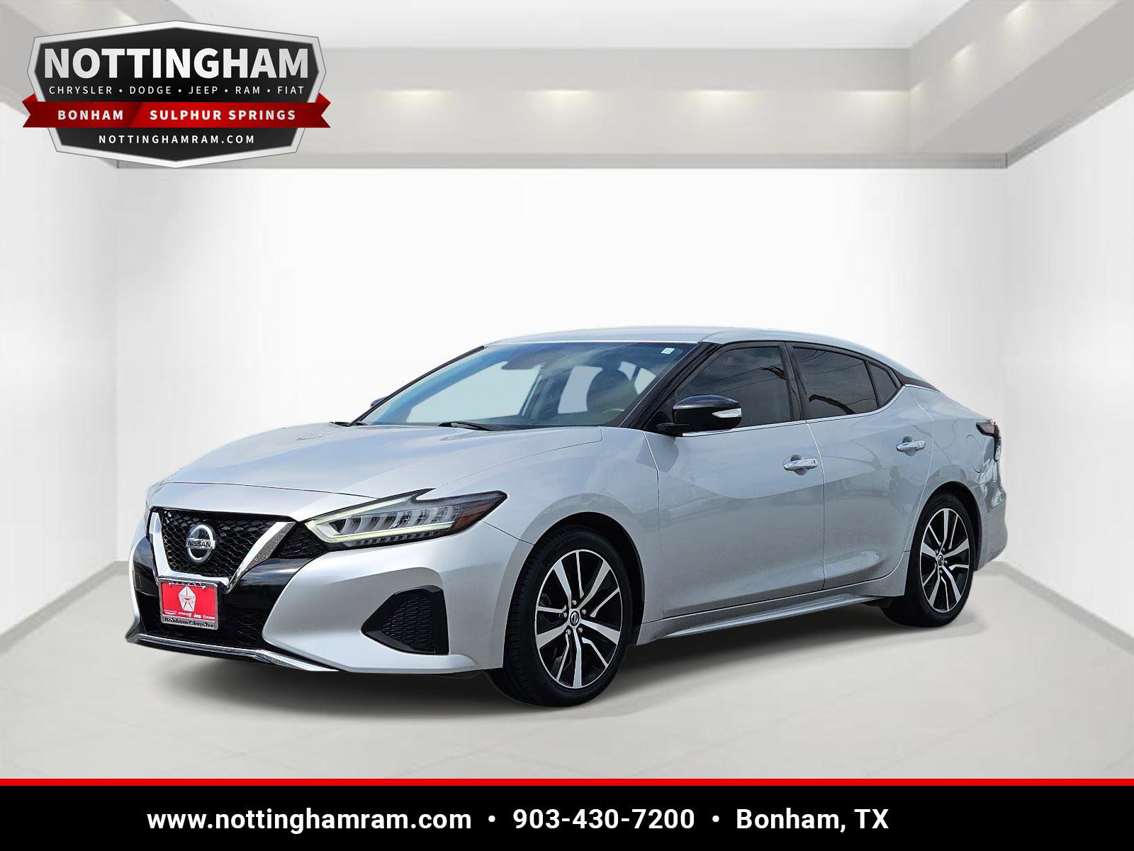 Used 2021 Nissan Maxima 3.5 SV w/ Floor Mat Group FWD image 3
