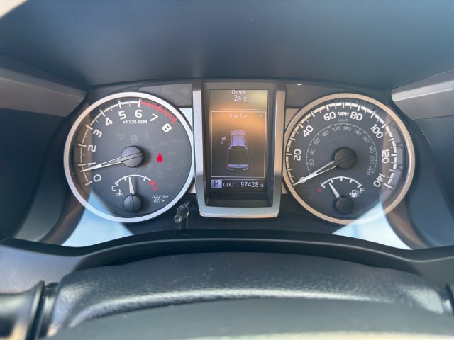 Used 2019 Toyota Tacoma Limited AWD/4WD image 14