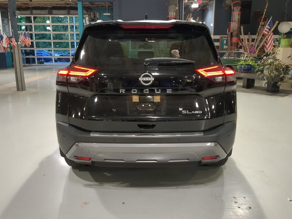 Used 2023 Nissan Rogue SL w/ SL Premium Package AWD/4WD image 9