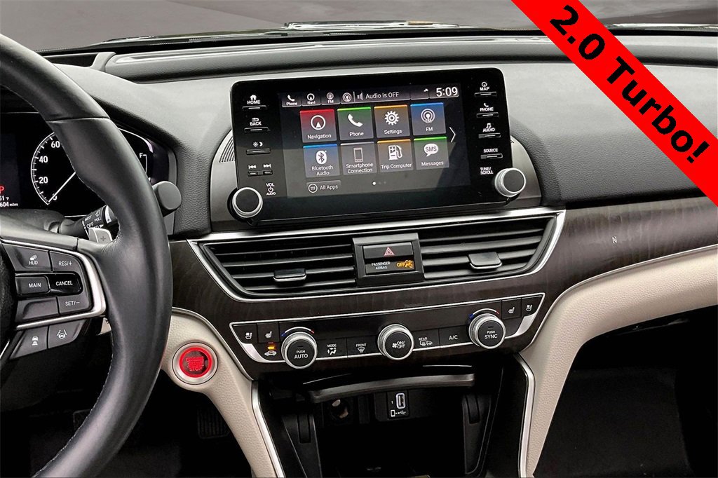 Used 2018 Honda Accord Touring image 6
