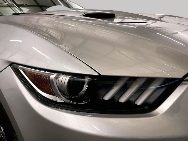 Used 2017 Ford Mustang GT Premium w/ Equipment Group 401A RWD image 27