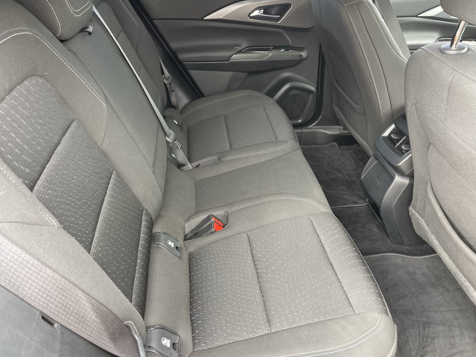 Used 2025 Chevrolet Equinox EV LT FWD image 14