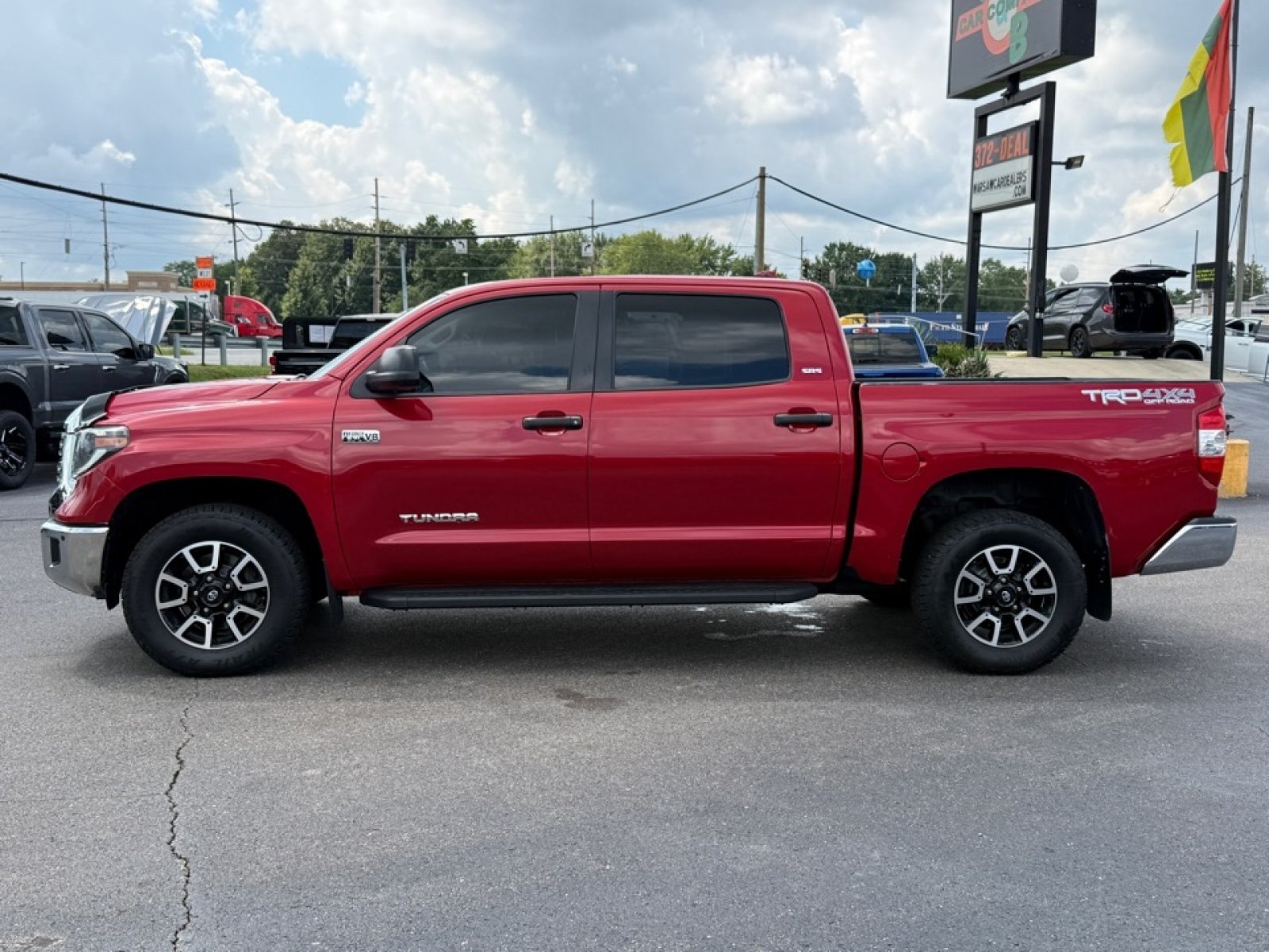 Used 2021 Toyota Tundra SR5 AWD/4WD image 5