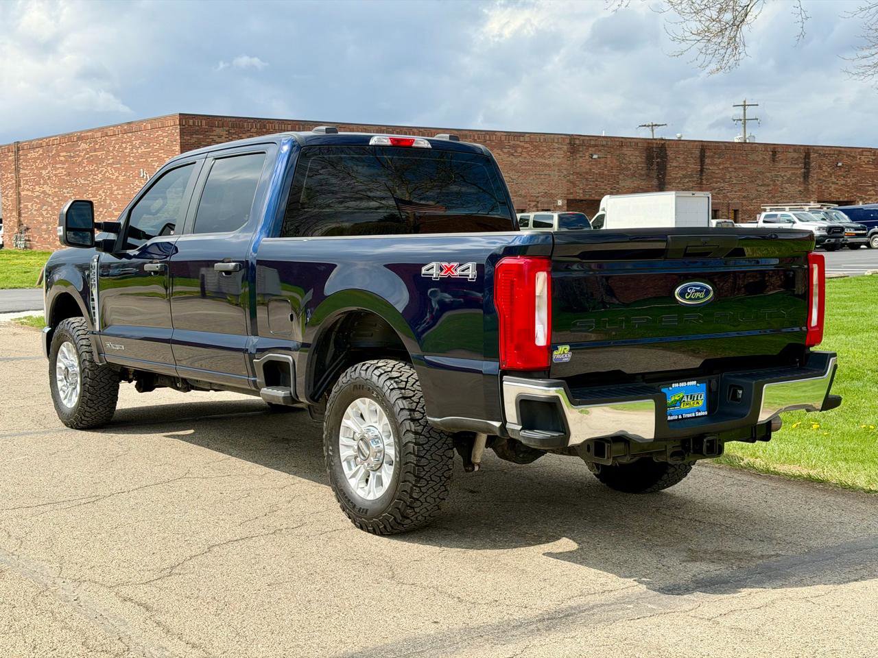 Used 2023 Ford F250 XL w/ XL Chrome Package image 4