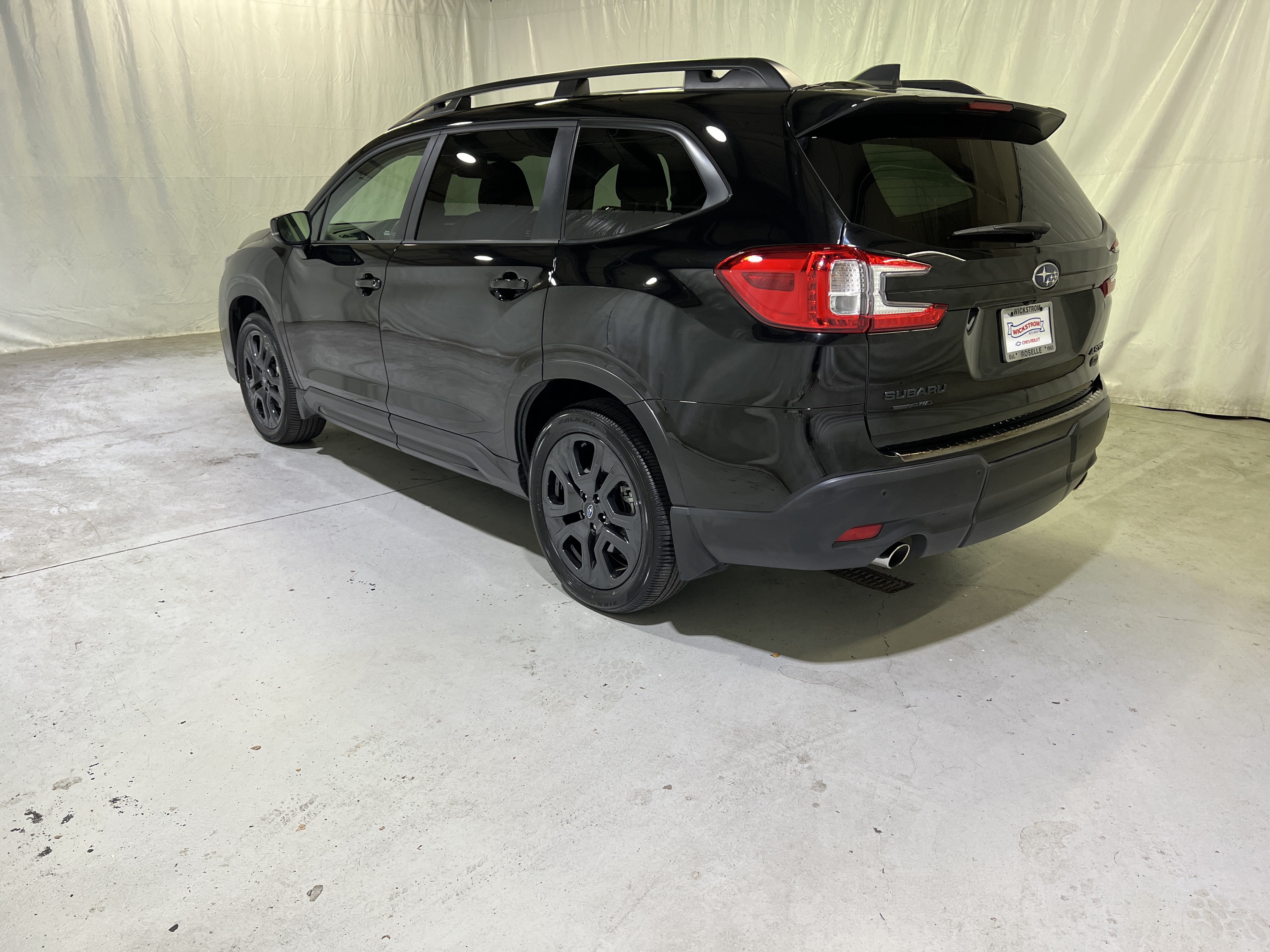 Used 2024 Subaru Ascent Onyx Edition Limited w/ Popular Package Onyx AWD/4WD image 8