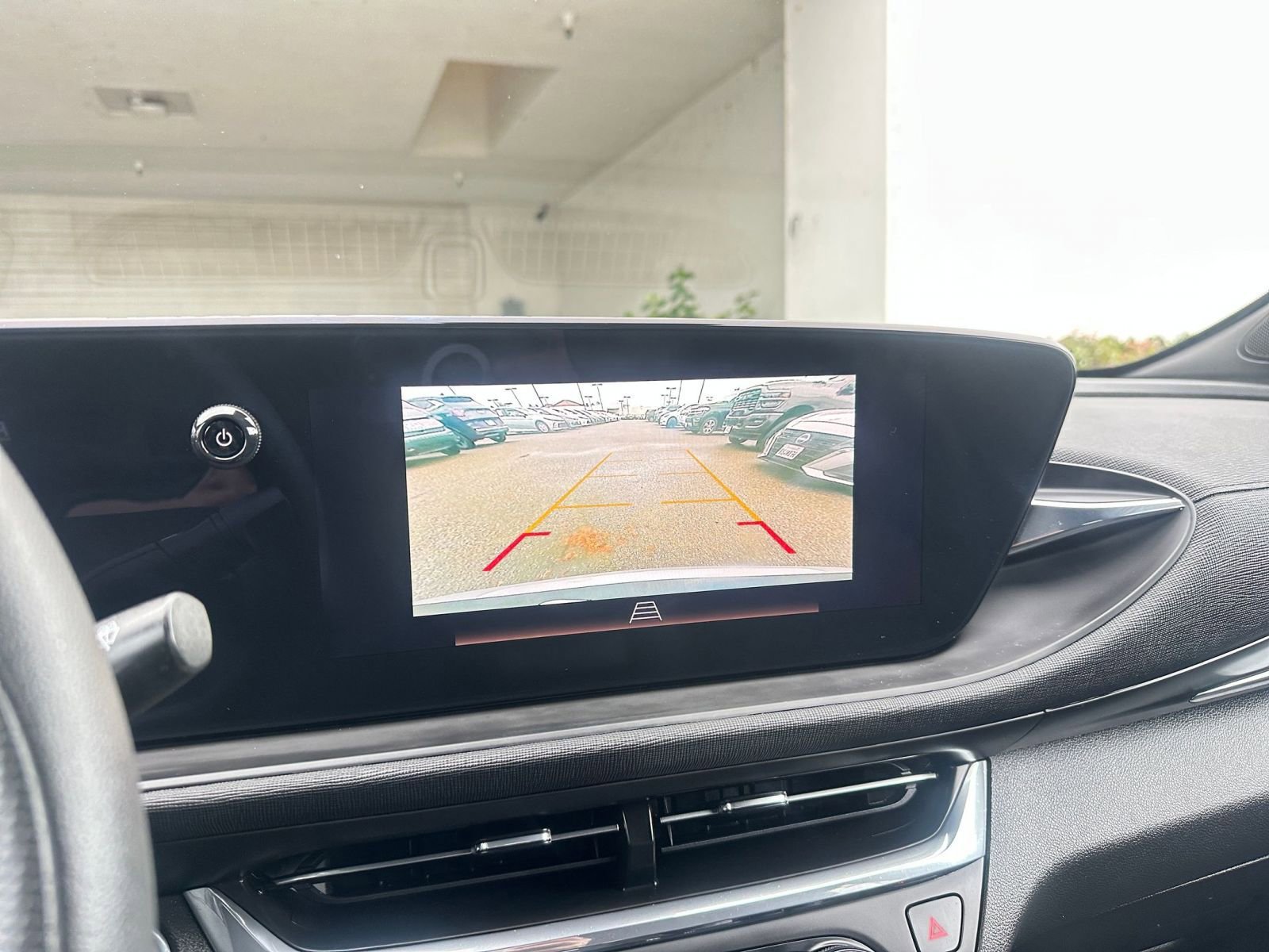 Used 2025 Buick Envista Preferred image 17