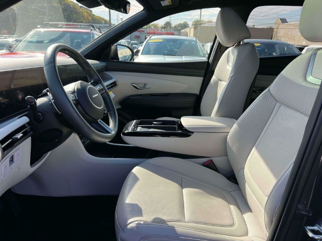 Certified 2025 Hyundai Tucson Limited AWD/4WD image 15