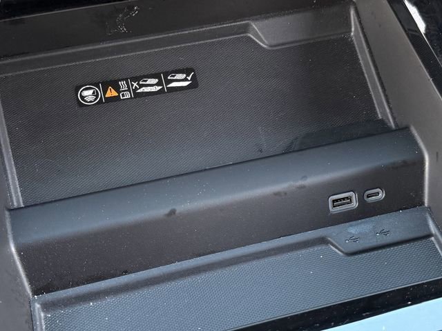 Certified 2025 Chevrolet Suburban RST image 22