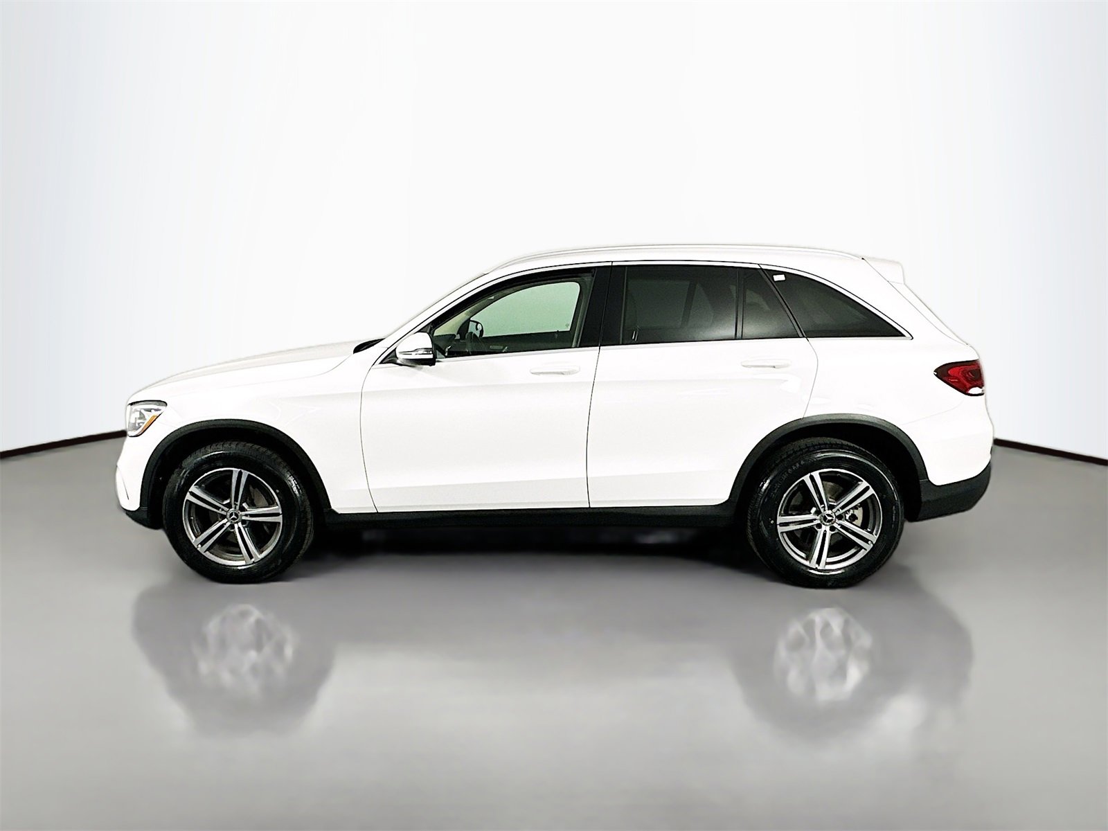 Used 2020 Mercedes-Benz GLC 300 4MATIC image 4