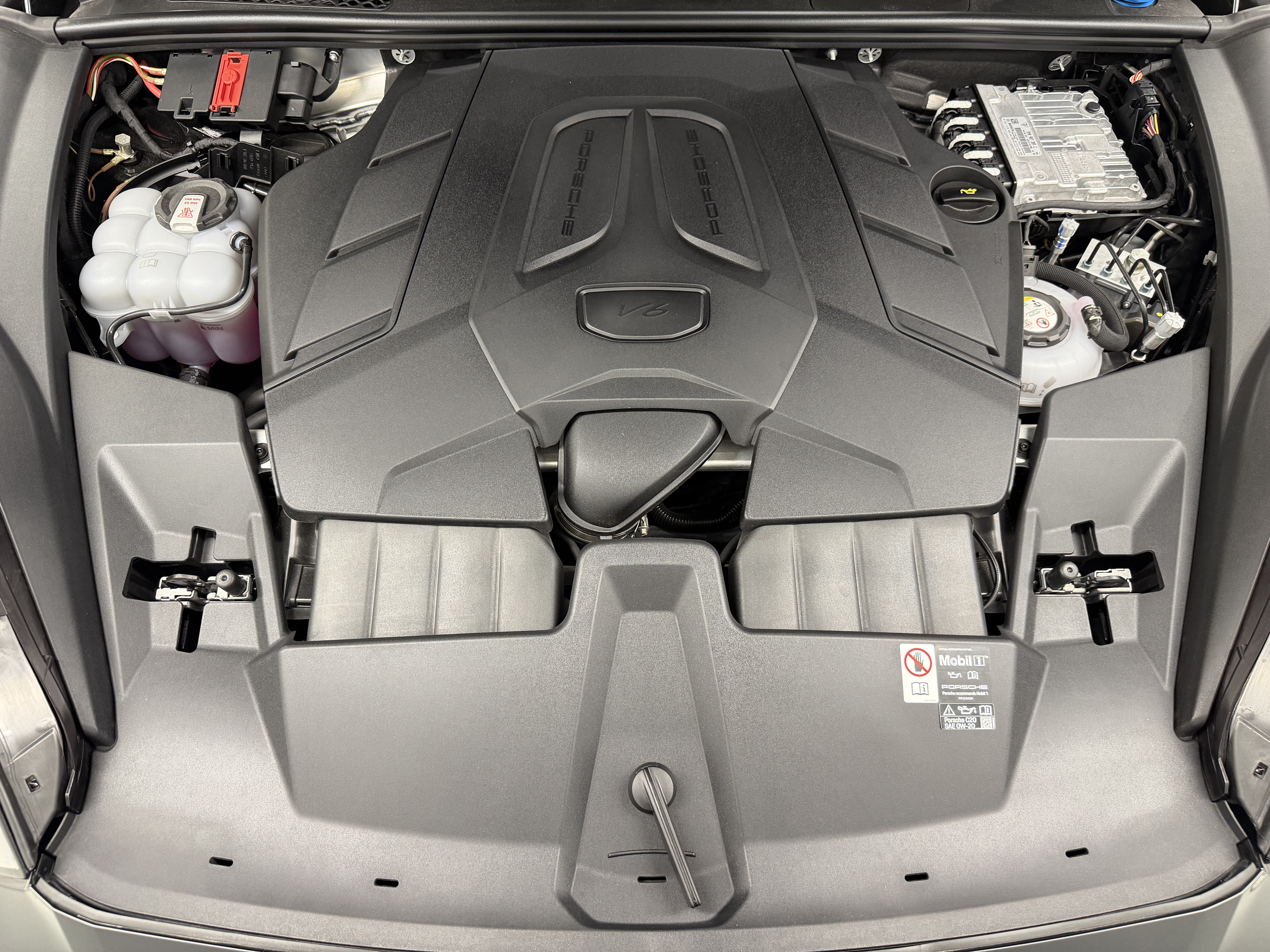 Certified 2026 Porsche Cayenne S AWD/4WD image 63