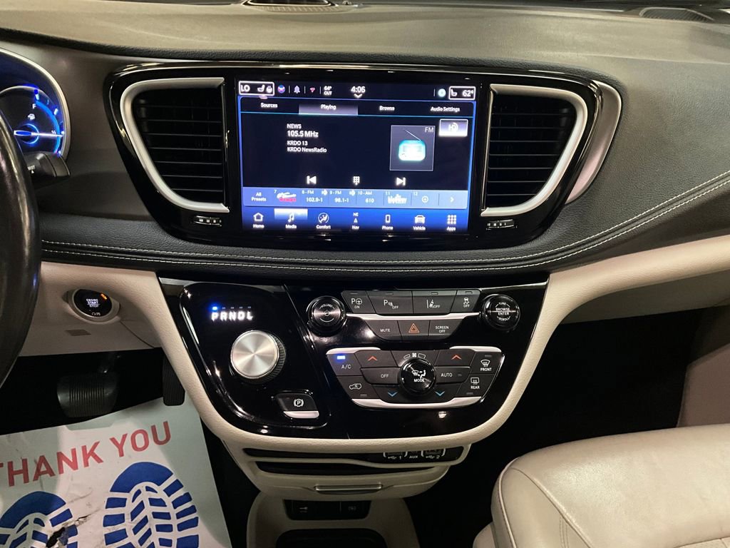 Used 2021 Chrysler Pacifica Touring-L image 8