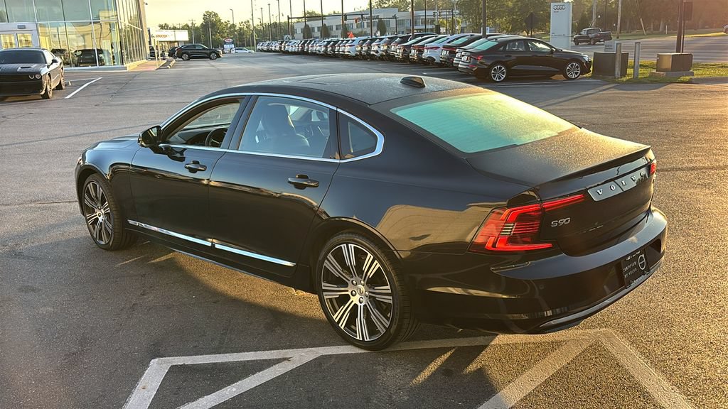 Certified 2023 Volvo S90 B6 Plus AWD/4WD image 4