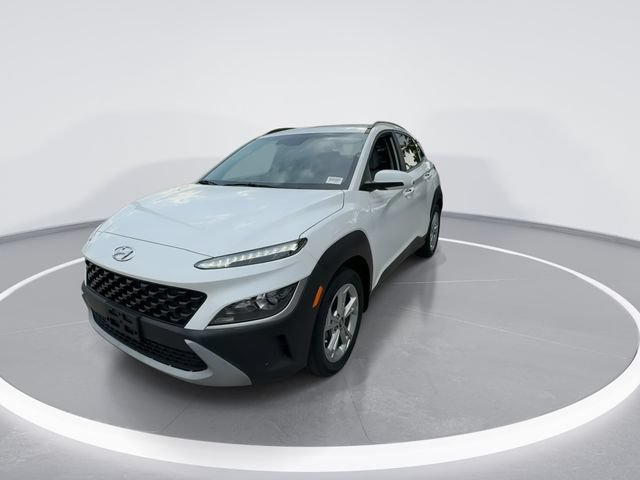 Used 2023 Hyundai Kona SEL w/ Cargo Package FWD image 3