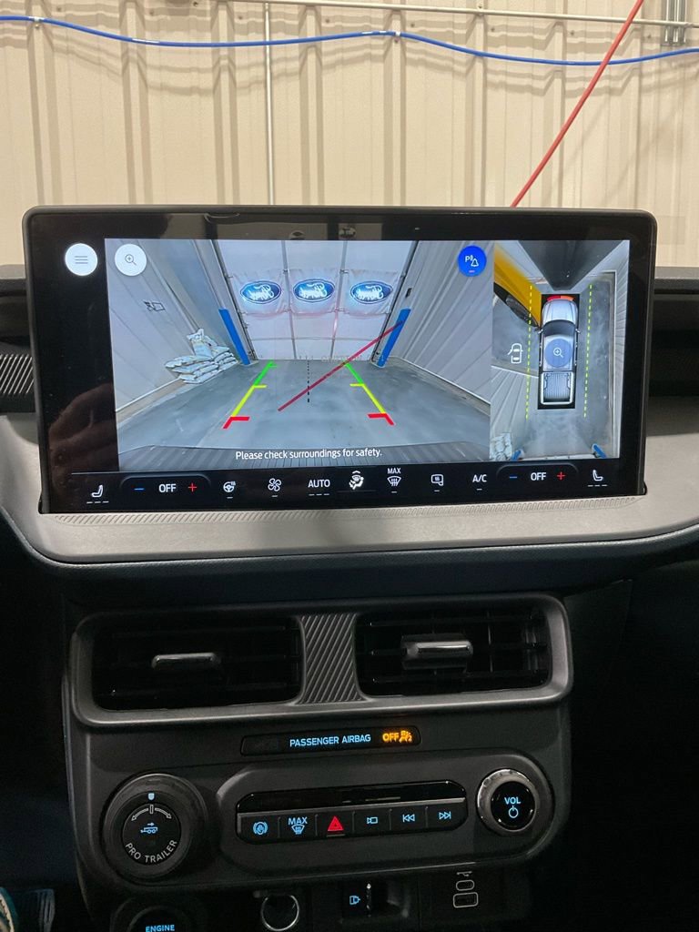 New 2026 Ford Maverick Lariat w/ Black Appearance Package image 18