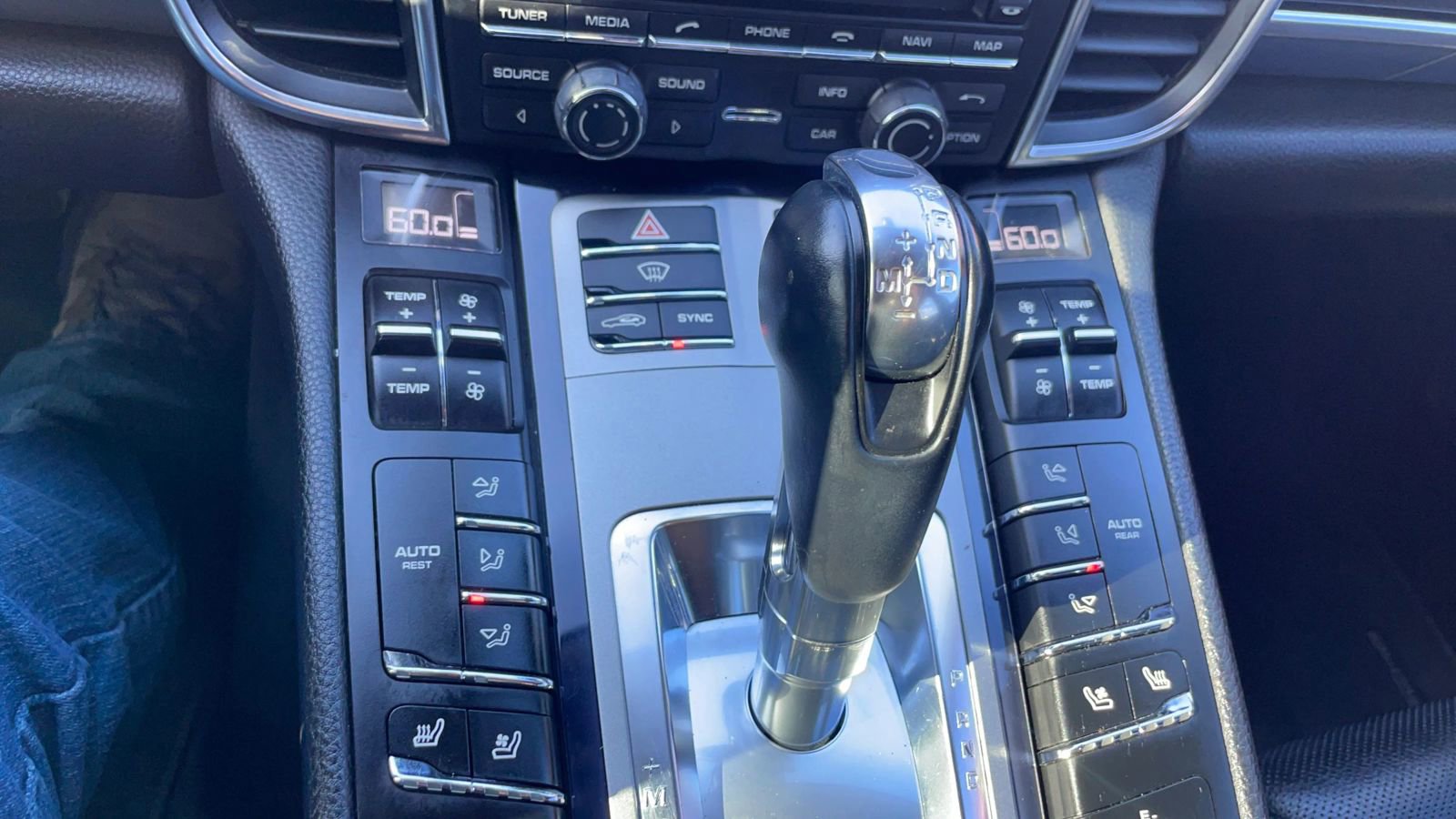 Used 2015 Porsche Panamera S RWD image 14