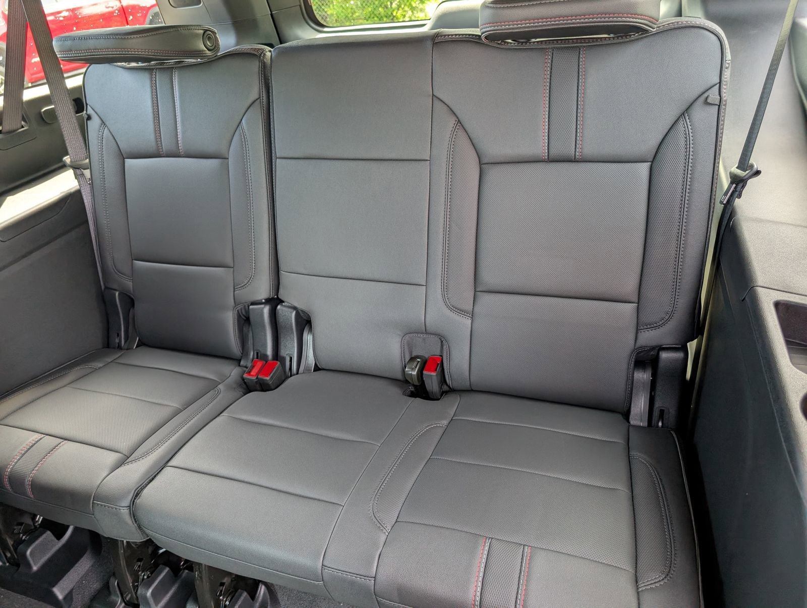 New 2026 Chevrolet Suburban RST w/ RST Capability Package AWD/4WD image 9