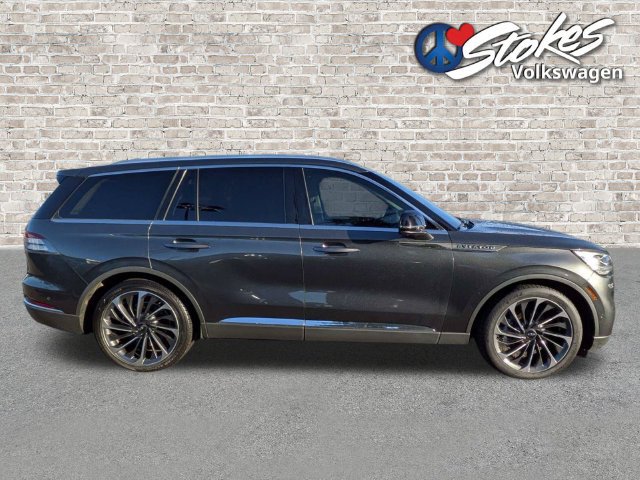Used 2020 Lincoln Aviator Reserve w/ Equipment Group 202A AWD/4WD image 3