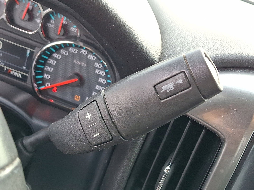 Used 2018 Chevrolet Silverado 1500 LT w/ All Star Edition image 12