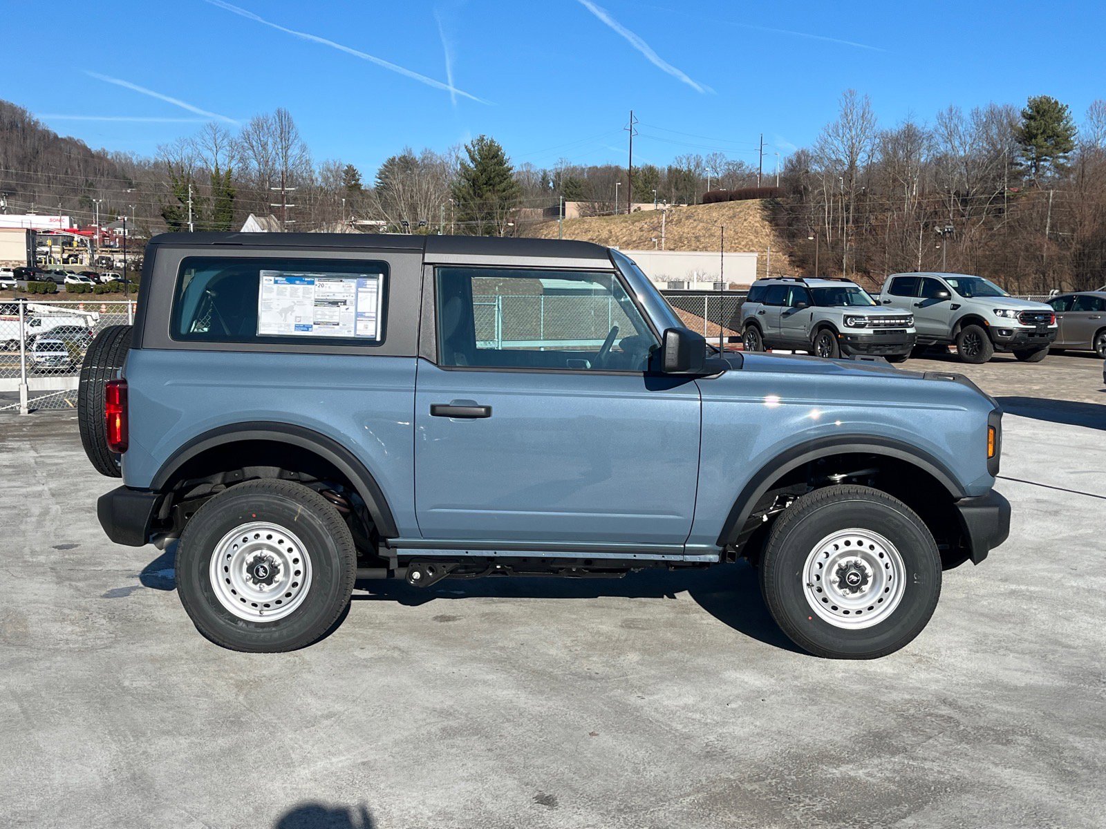 New 2025 Ford Bronco 2-Door AWD/4WD image 2