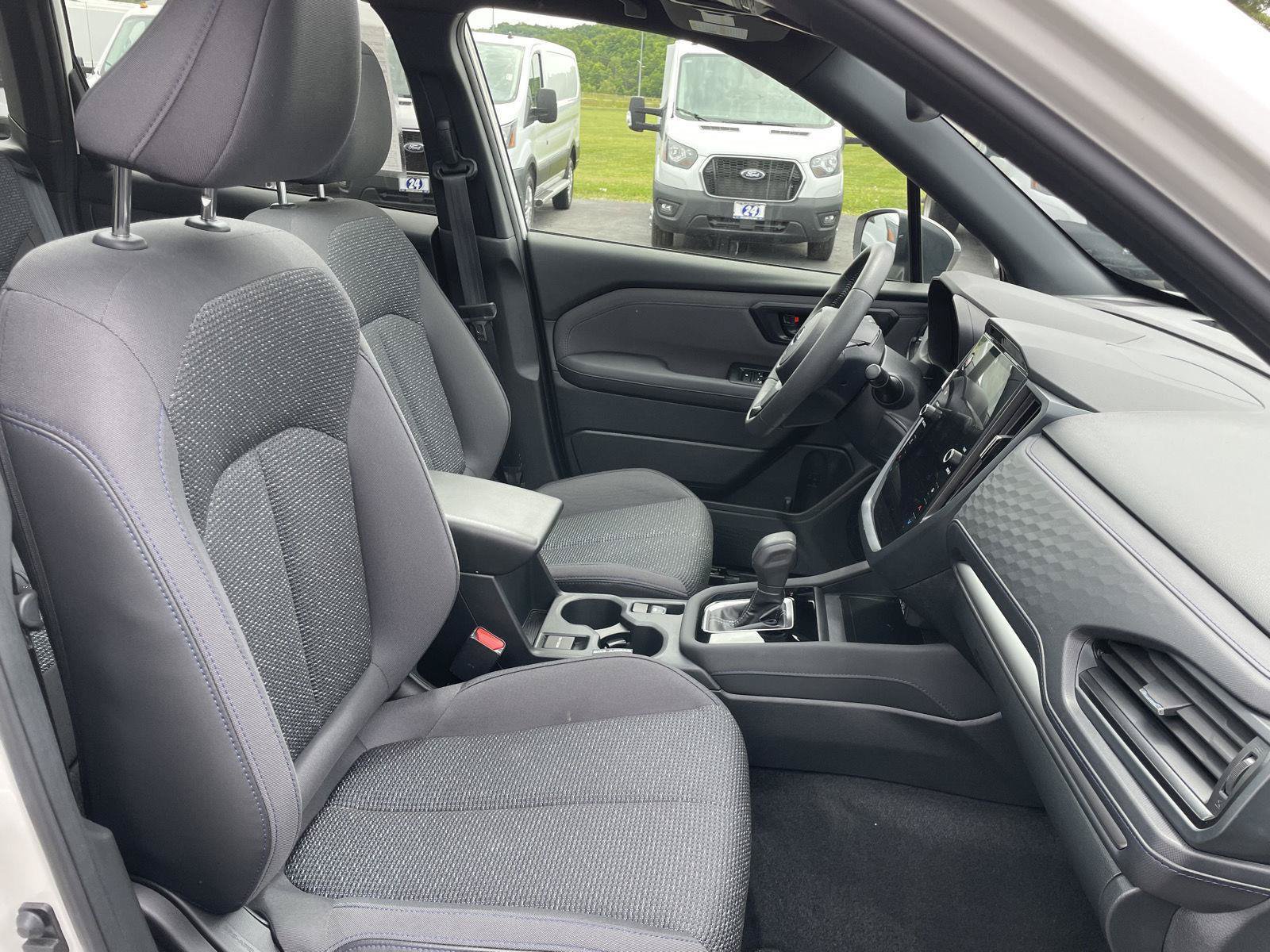 Used 2025 Subaru Forester Premium AWD/4WD image 27