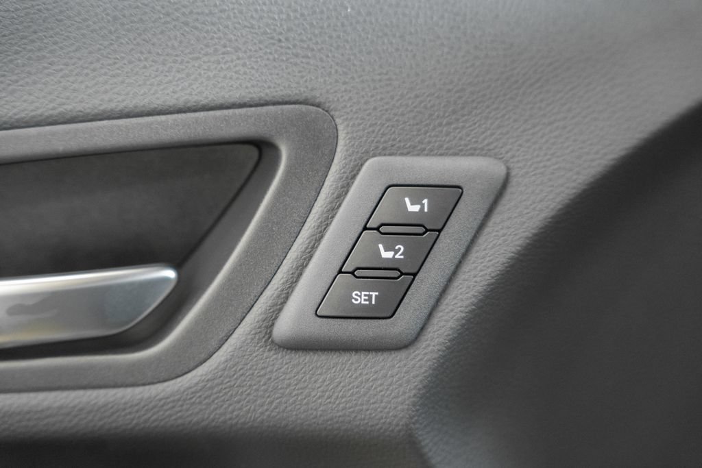New 2026 Toyota Sienna Platinum AWD/4WD image 42