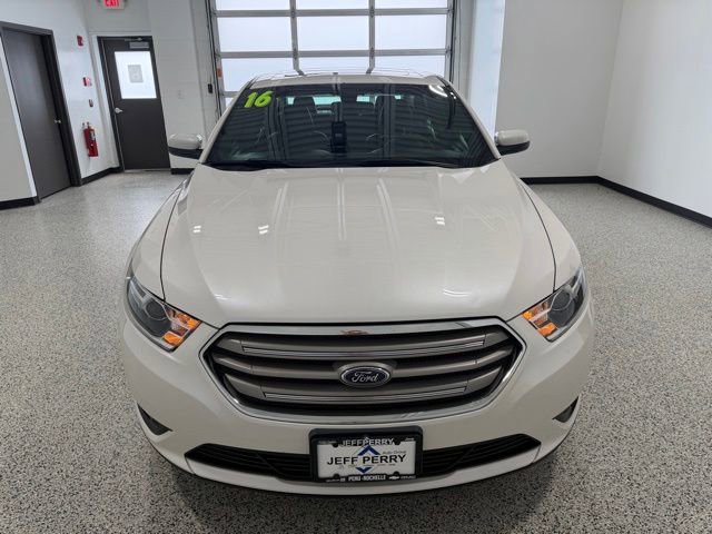 Used 2016 Ford Taurus SEL w/ Equipment Group 201A AWD/4WD image 7