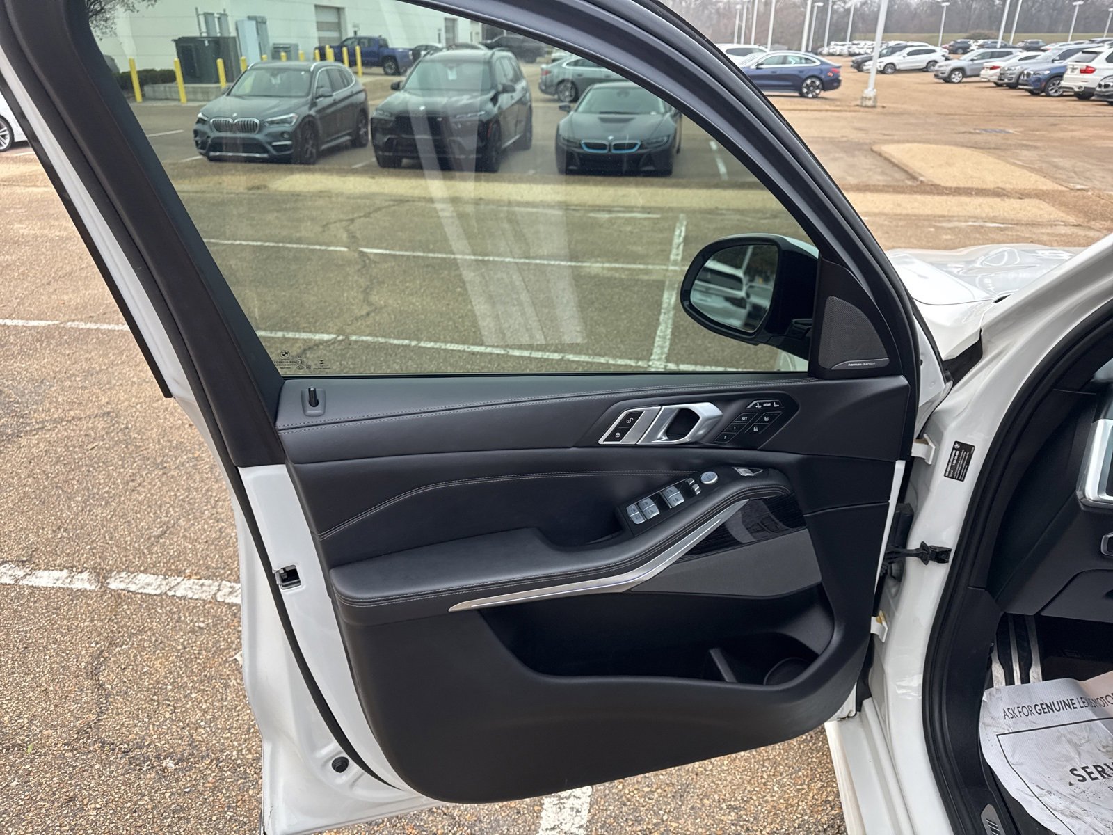 Certified 2023 BMW X7 xDrive40i w/ Executive Package image 14