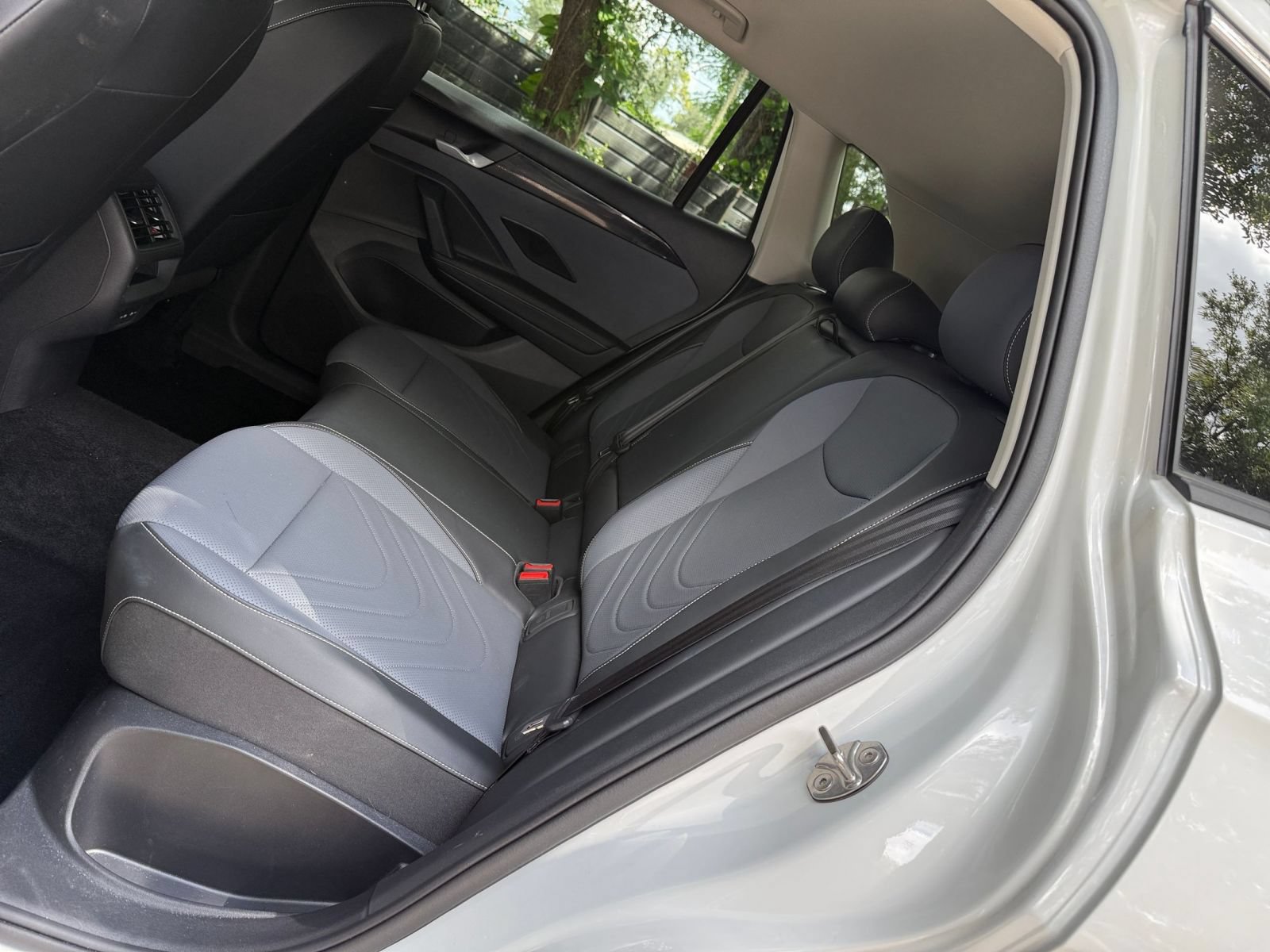 Used 2026 Volkswagen Tiguan SE FWD image 31