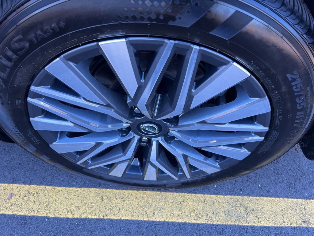 Certified 2024 Nissan Altima 2.5 SV w/ SV Premium Package FWD image 23