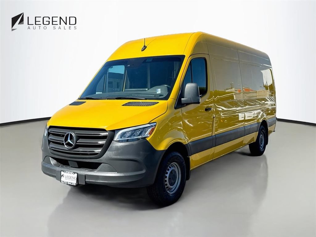 Used 2021 Mercedes-Benz Sprinter 2500 image 1