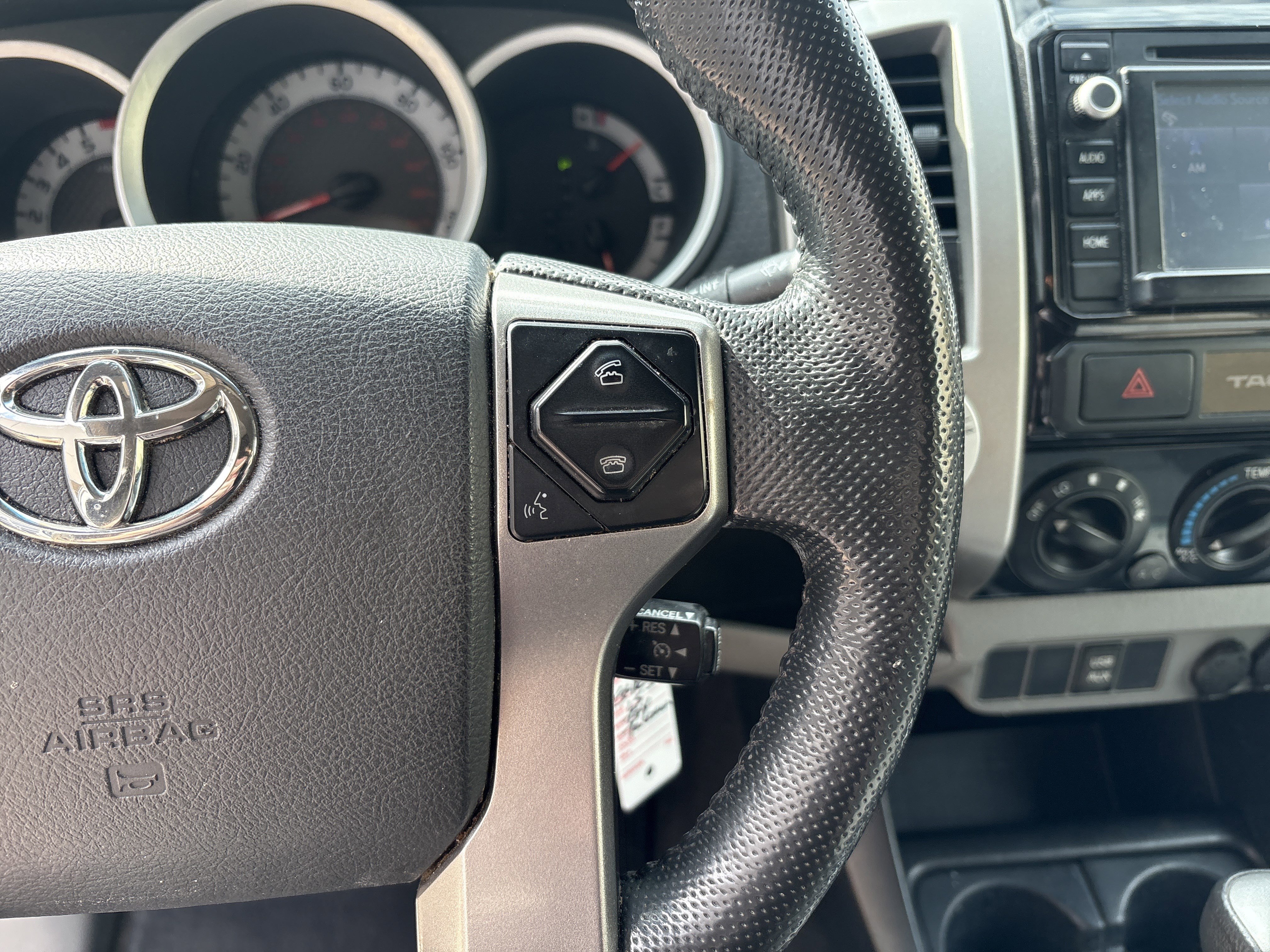 Used 2015 Toyota Tacoma 4x4 Double Cab w/ SR5 Package image 20