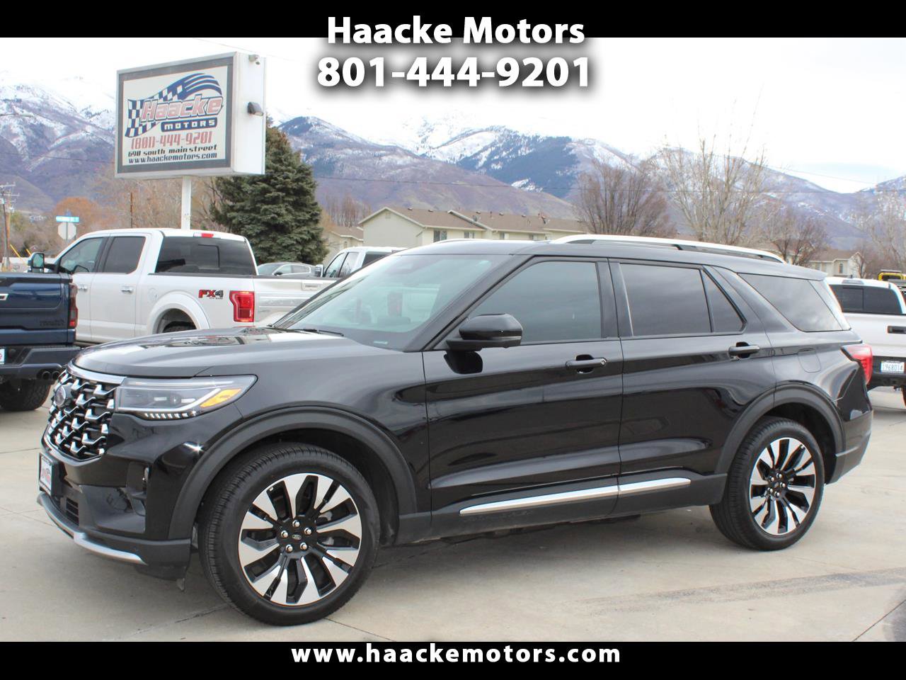 Used 2025 Ford Explorer Platinum w/ LUX Leather Package image 1