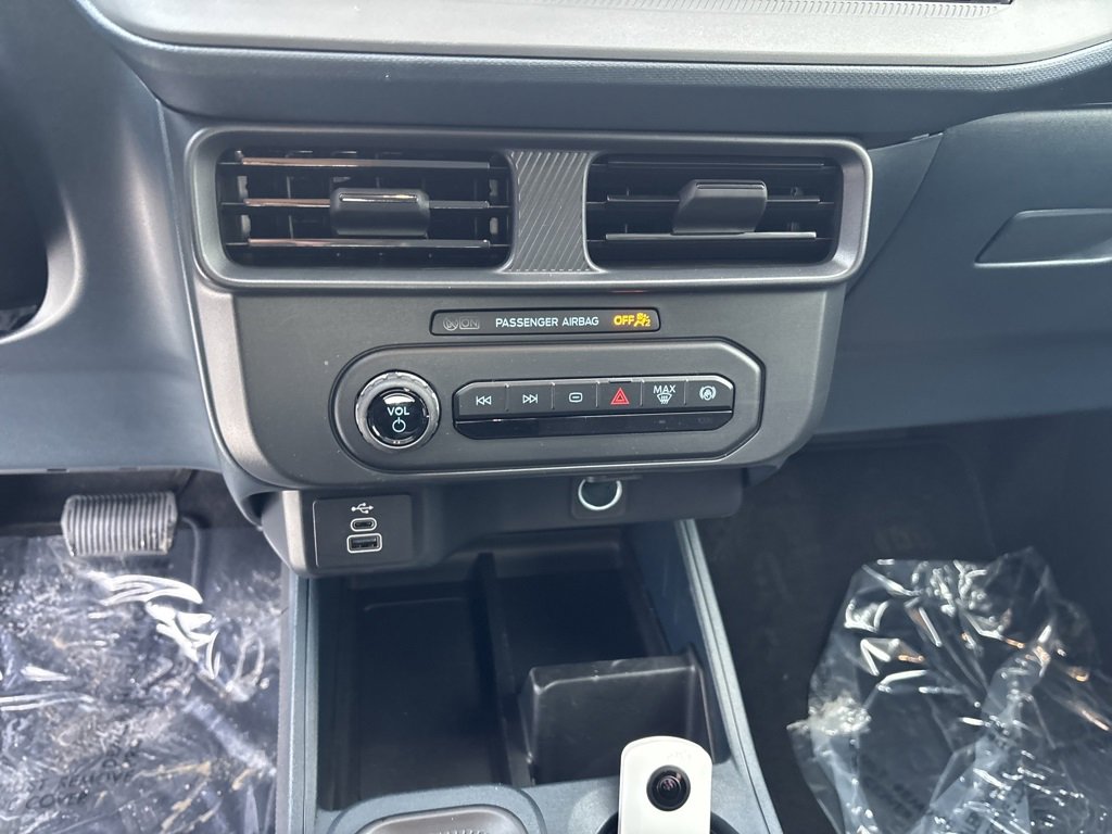 New 2026 Ford Maverick XL image 19