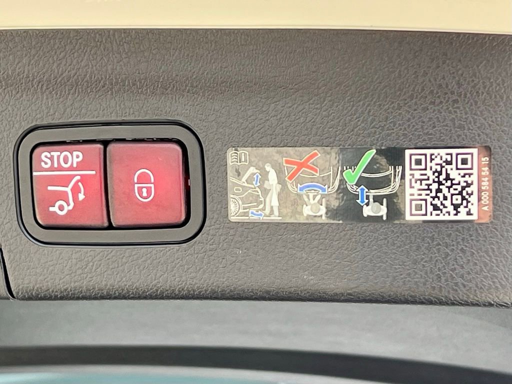 Certified 2025 Mercedes-Benz GLE 450 4MATIC image 52