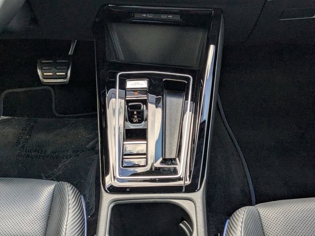 Used 2023 Volkswagen Golf 20th Anniversary Edition image 22