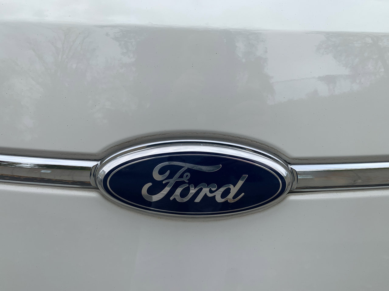 Used 2010 Ford Taurus SEL image 25