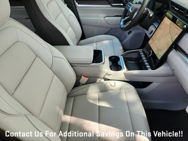 New 2027 GMC Terrain Denali w/ LPO, Black Badging Package AWD/4WD image 10