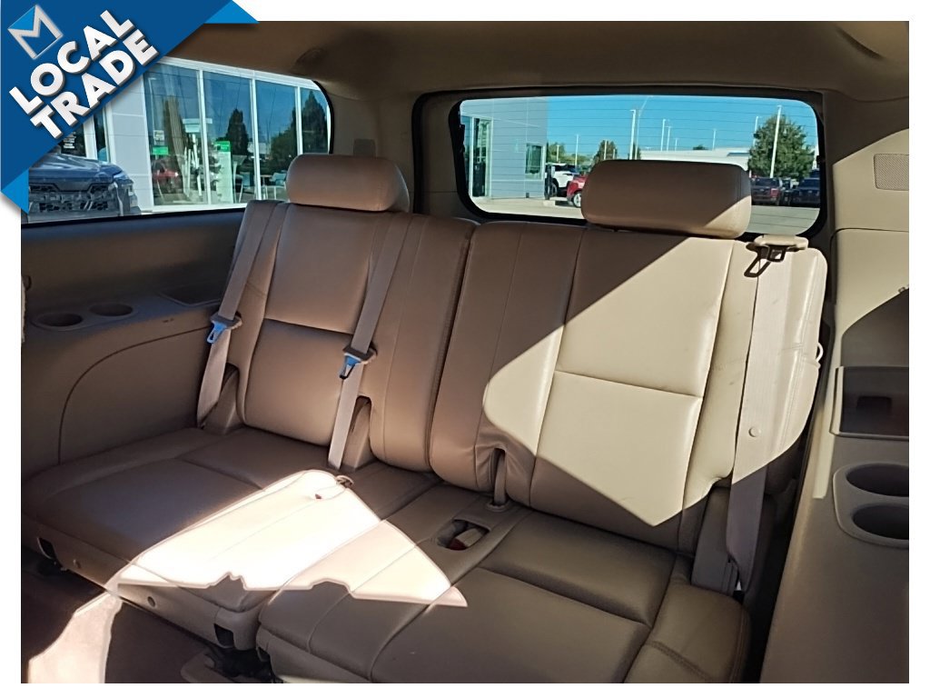 Used 2010 Cadillac Escalade ESV Luxury RWD image 10