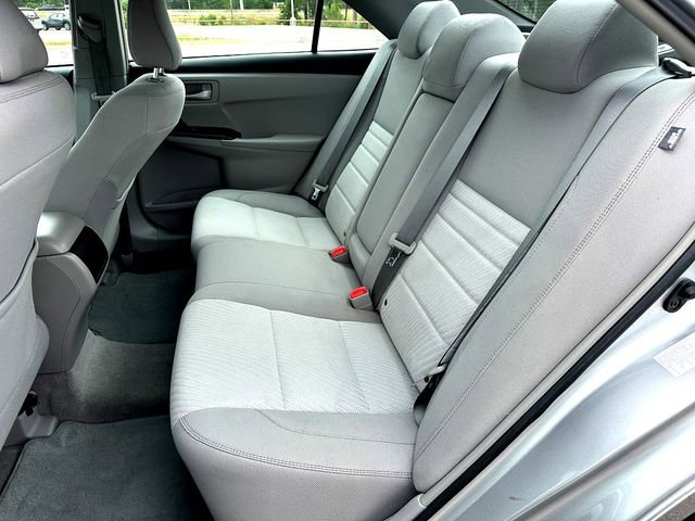 Used 2017 Toyota Camry LE image 16