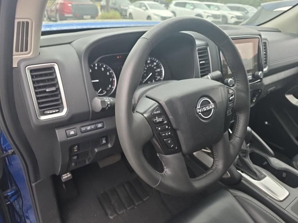 Used 2024 Nissan Frontier SL w/ Technology Package image 12