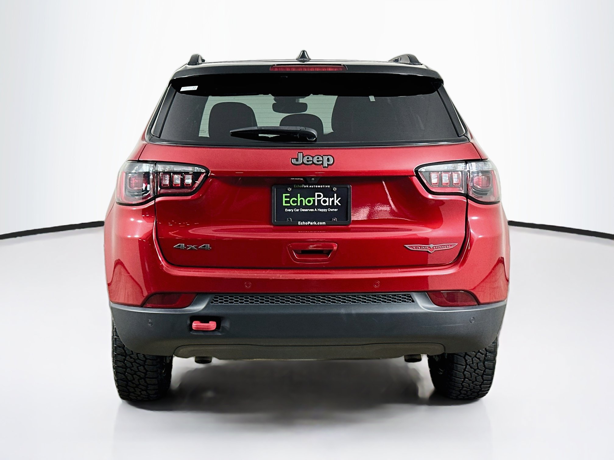 Used 2025 Jeep Compass Trailhawk AWD/4WD image 7
