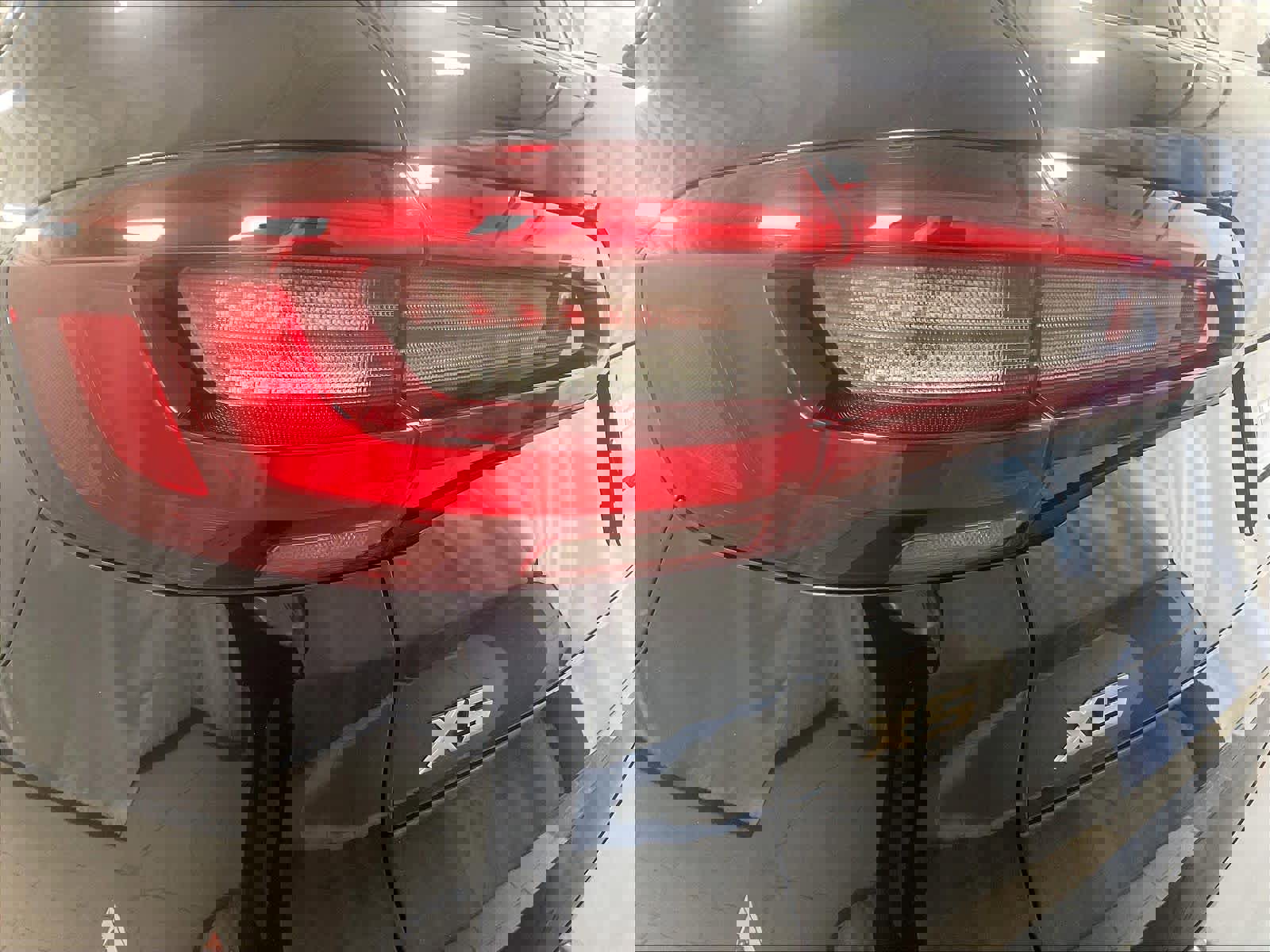 Used 2021 BMW X5 M50i w/ Executive Package image 34