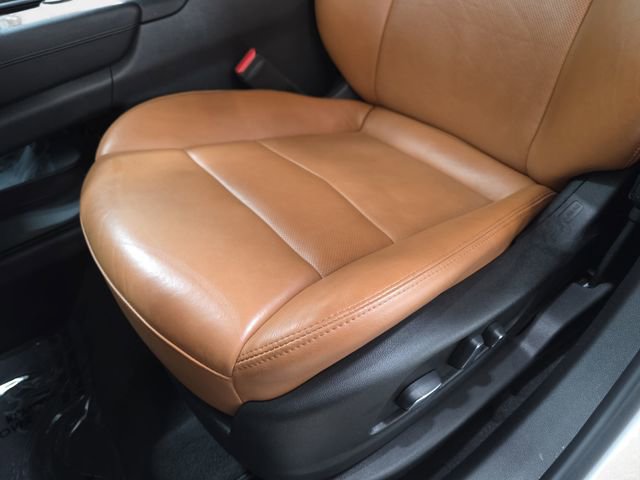 Certified 2024 Cadillac XT5 Premium Luxury AWD/4WD image 24
