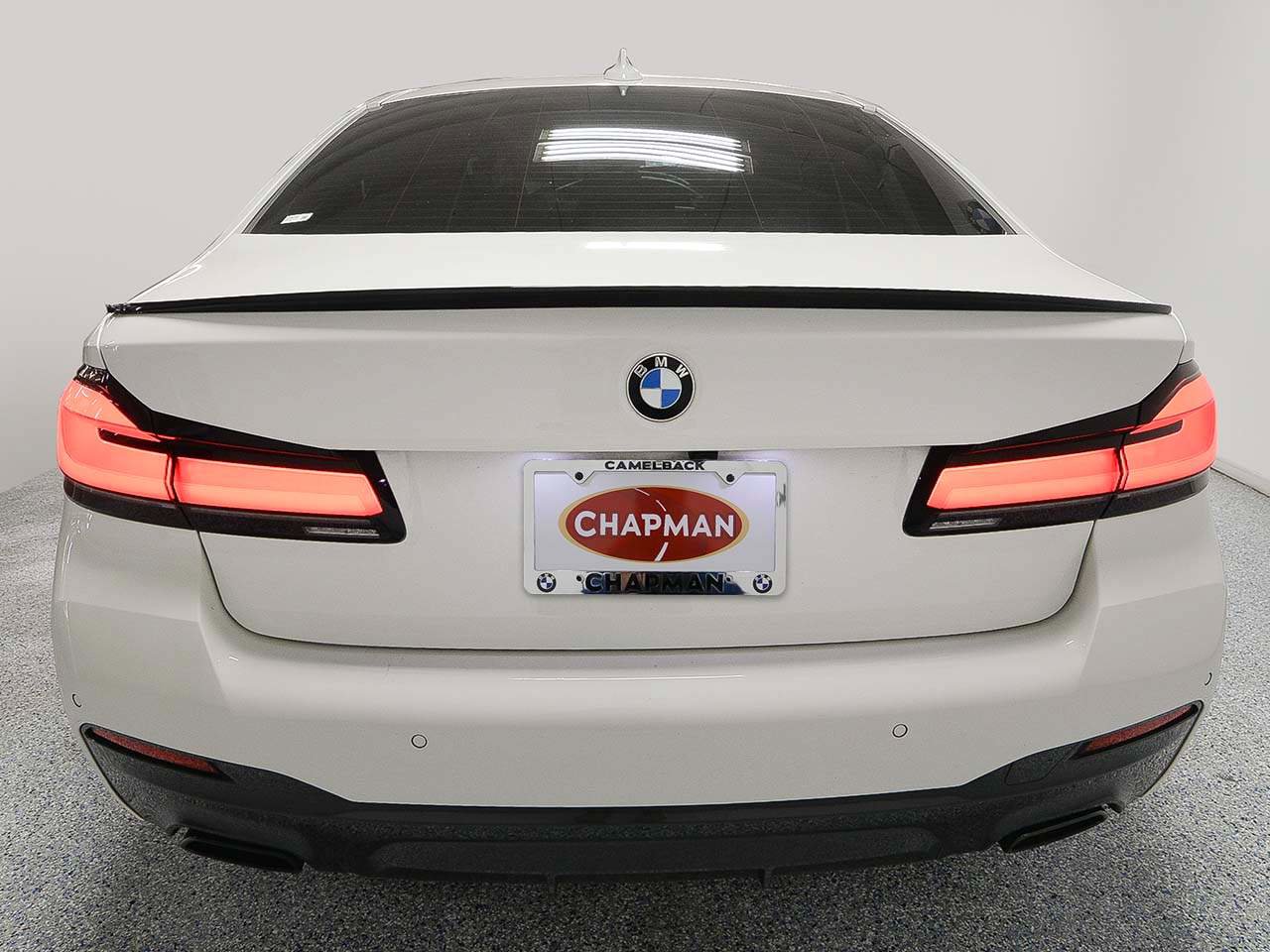 Used 2021 BMW 530e w/ M Sport Package RWD image 4