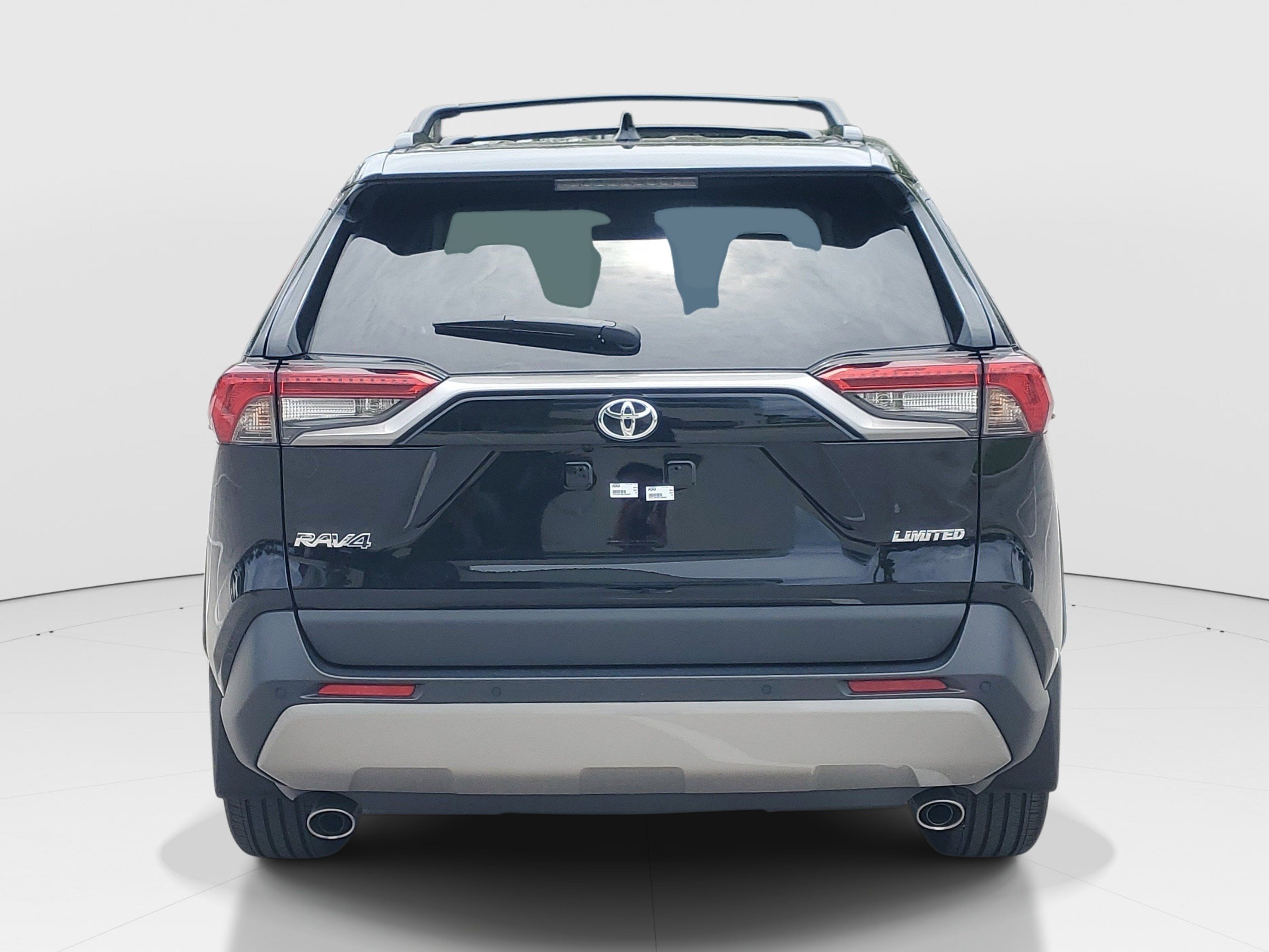 Used 2024 Toyota RAV4 Limited w/ Advanced Technology Package FWD image 4
